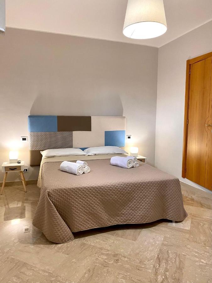 Ginevra Rooms Bari Bagian luar foto