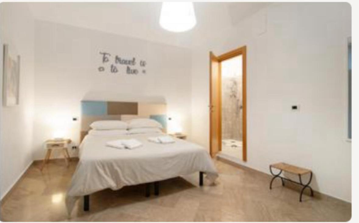 Ginevra Rooms Bari Bagian luar foto